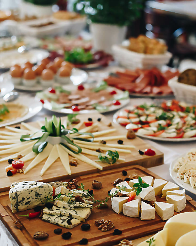 Every Sunday, we serve an open breakfast buffet